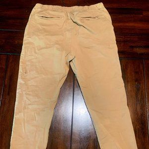 American Eagle Cargo Joggers